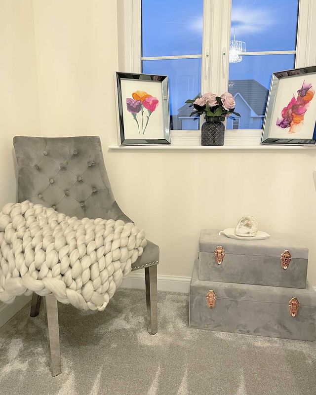 Zira - Platinum Silver Bedroom